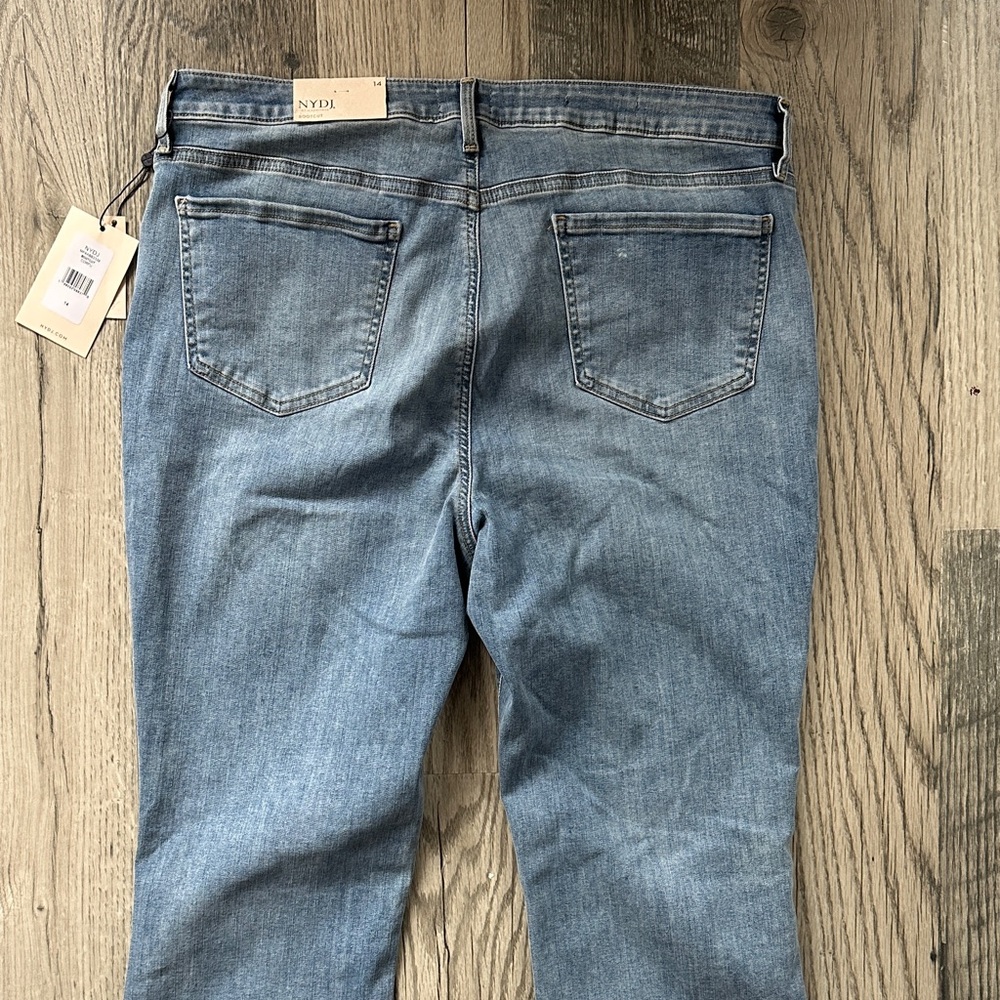 NYDJ NWT Barbara Bootcut denim‎ blue Jeans women’s size 14 - Picture 11 of 13